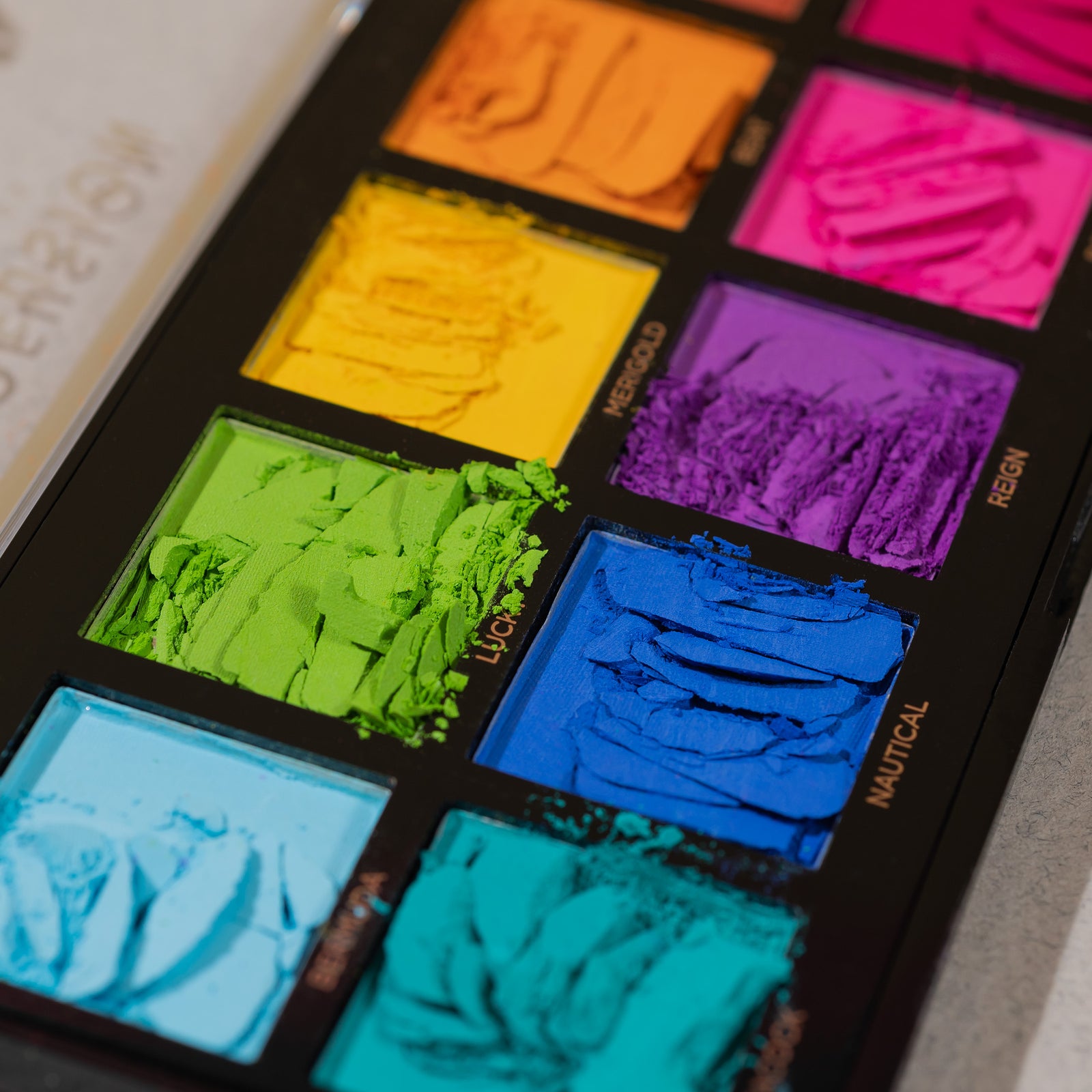 spectrum 10 shade eyeshadow palette
