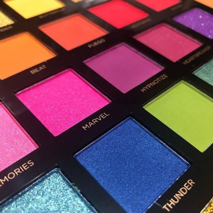 kaleidoscope 42 shade eyes & face paalette